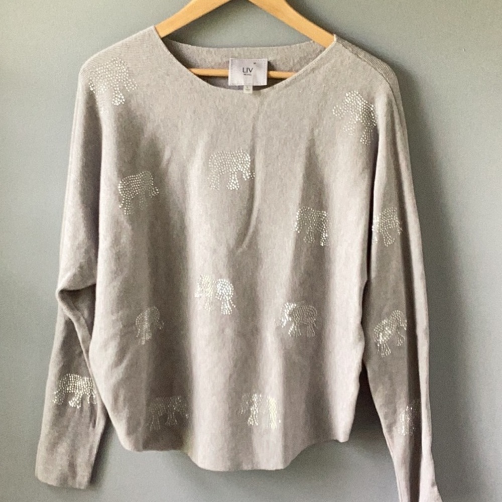 LIV MILANO Beaded Elephant Sweater Size Large